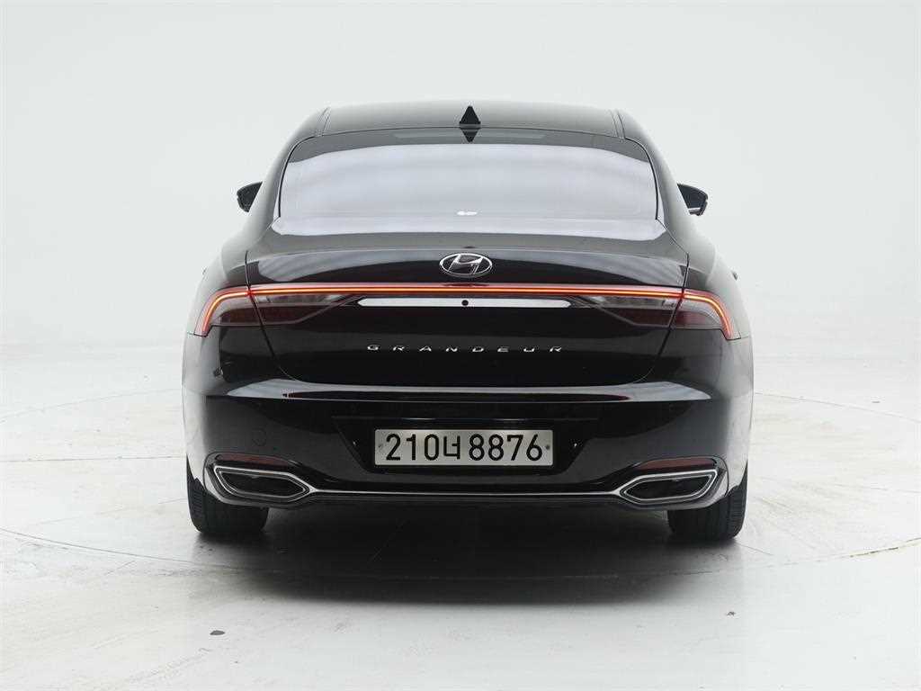 HYUNDAI Grandeur - Vista 5