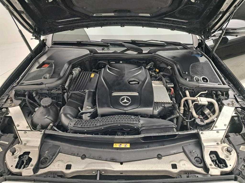 Mercedes Benz E class 2019 Negro - Importación desde Corea - HF Imports Iquique - Foto 19