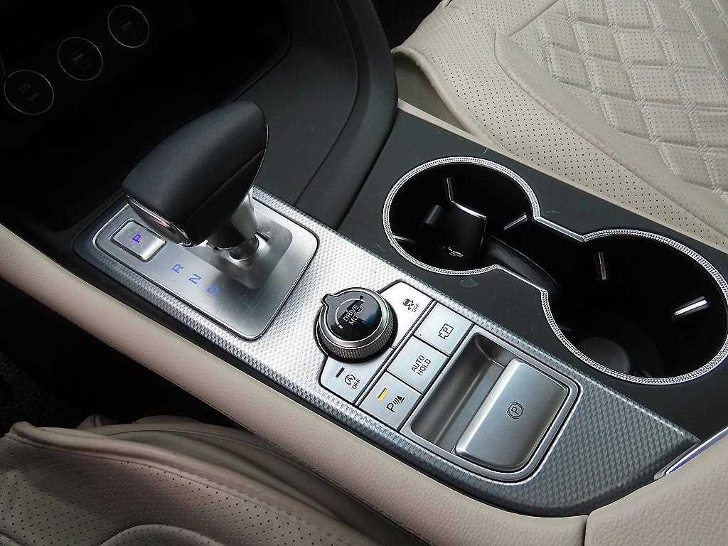 Genesis G70 - Vista 11