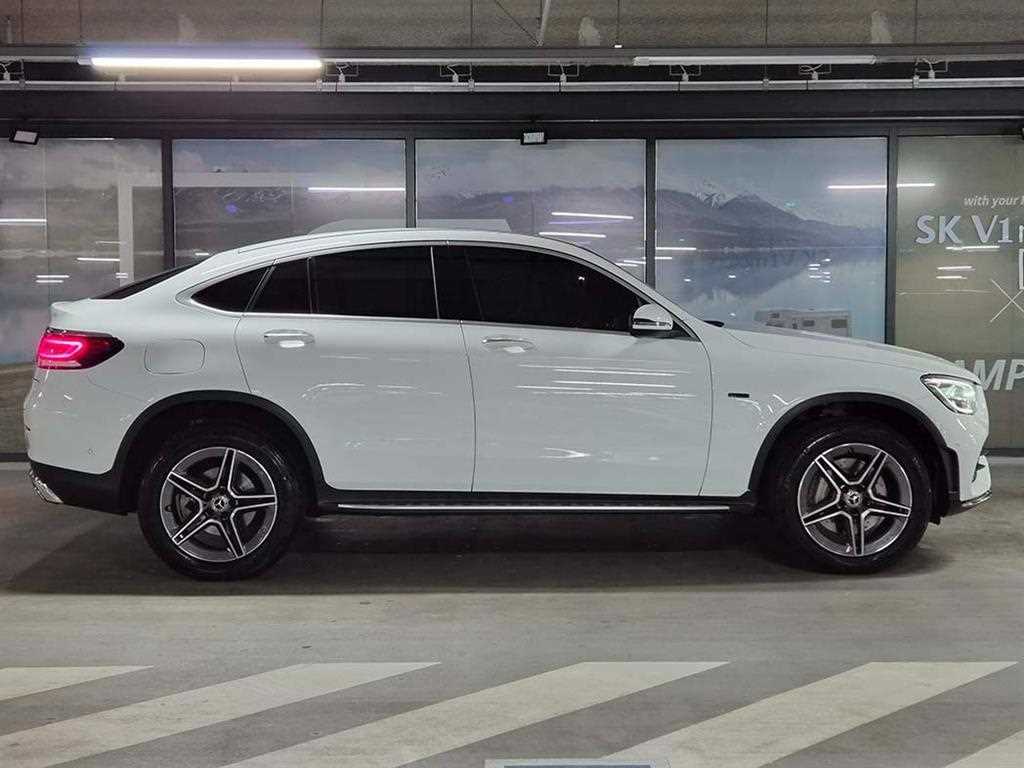 Mercedes Benz GLC Class - Vista 3