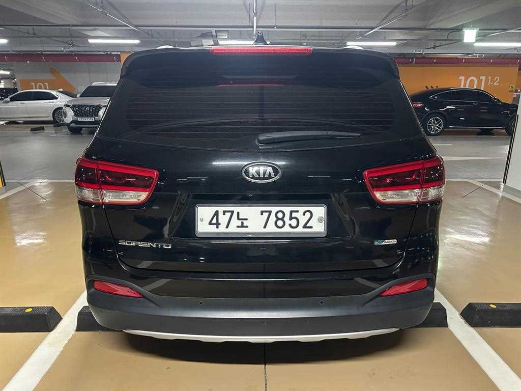KIA Sorento - Vista 4