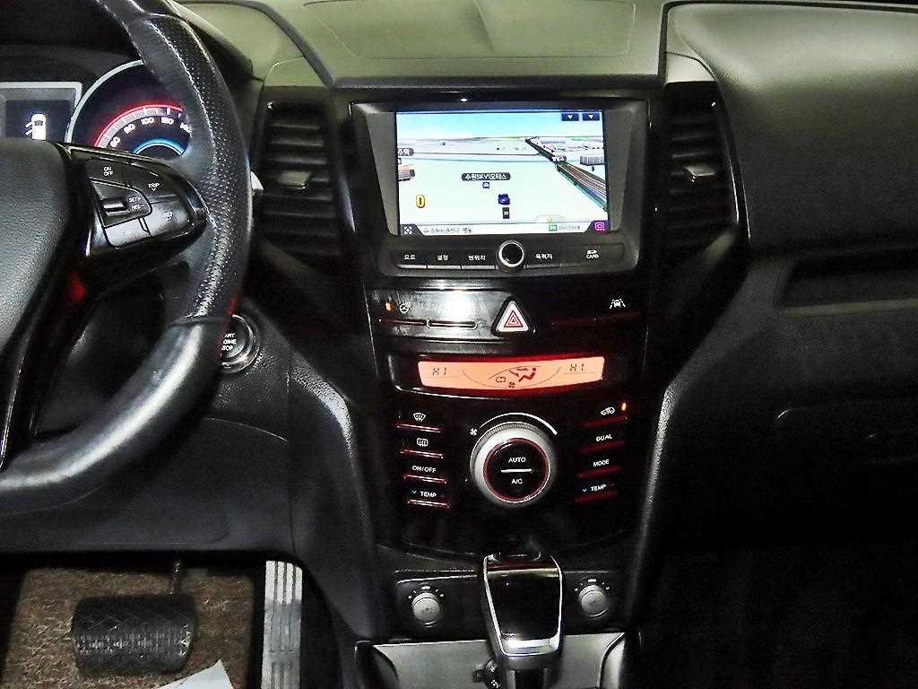 Ssangyong Tivoli - Vista 11