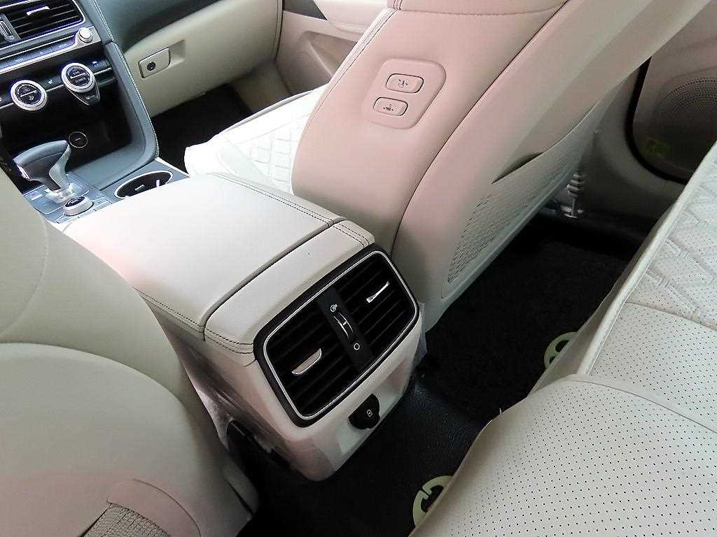 Genesis G70 2022 Blanco - Importación desde Corea - HF Imports Iquique - Foto 17