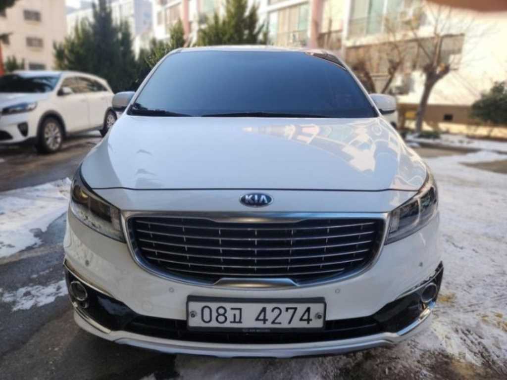 KIA Carnival 2018 Blanco - Importación desde Corea - HF Imports Iquique - Foto 1