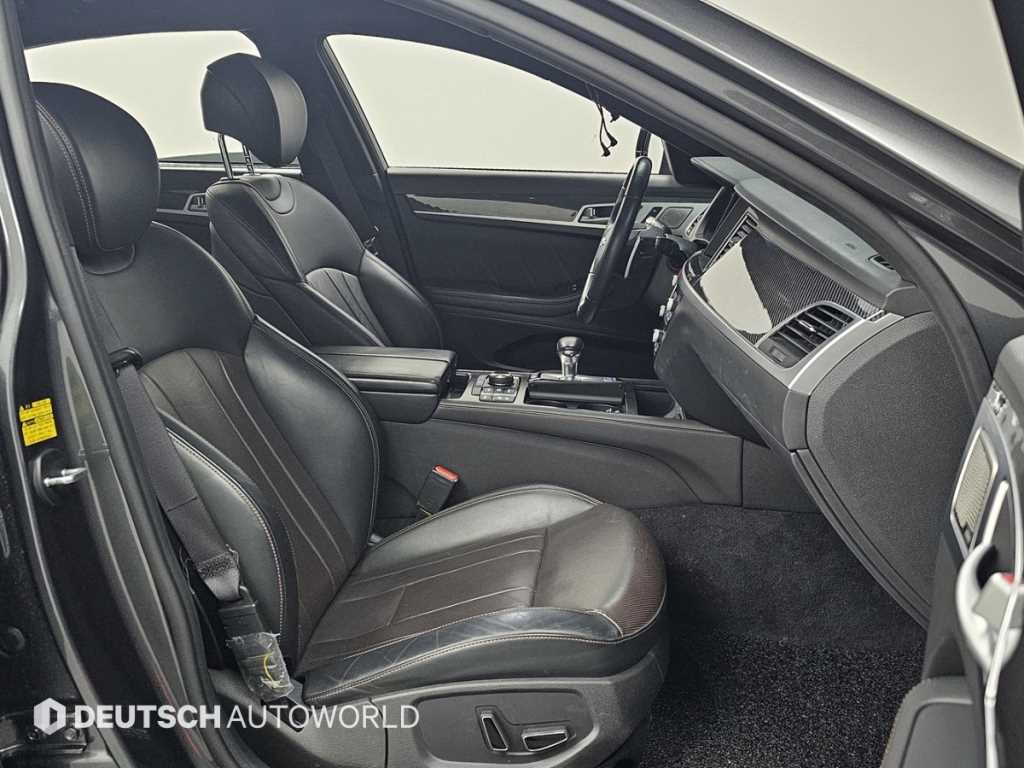 Genesis G80 - Vista 10