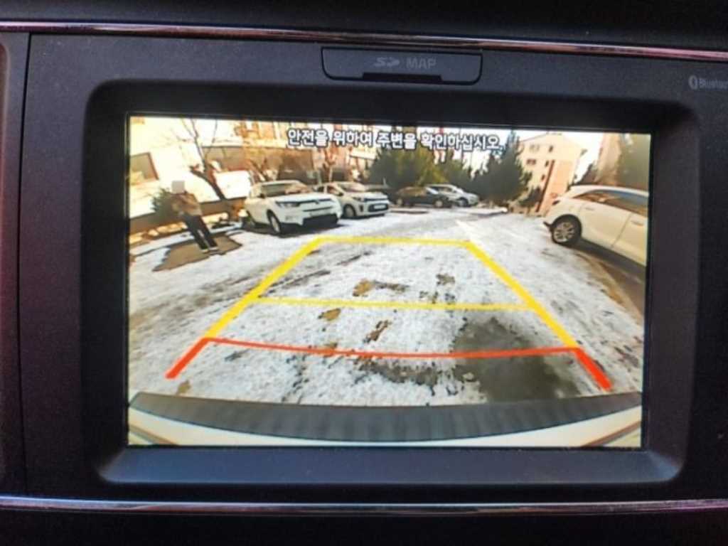 KIA Carnival - Vista 12