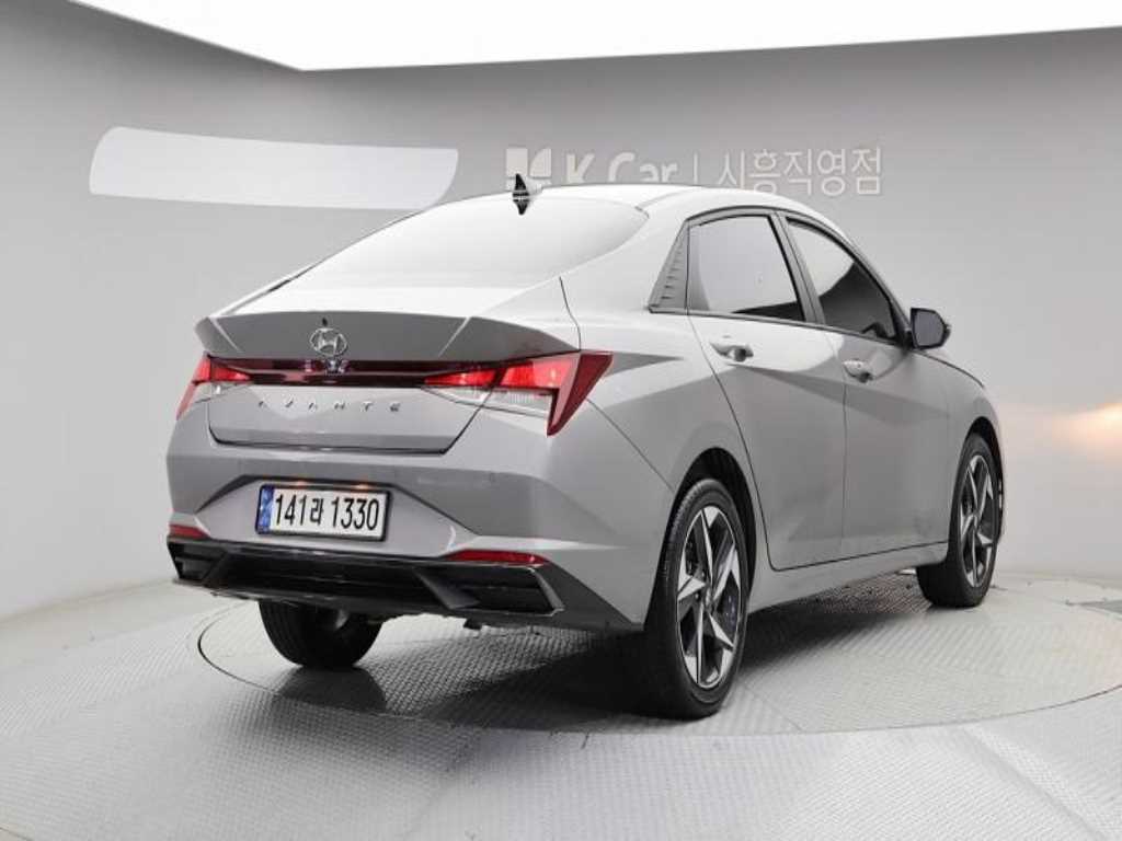 HYUNDAI Avante - Vista 4