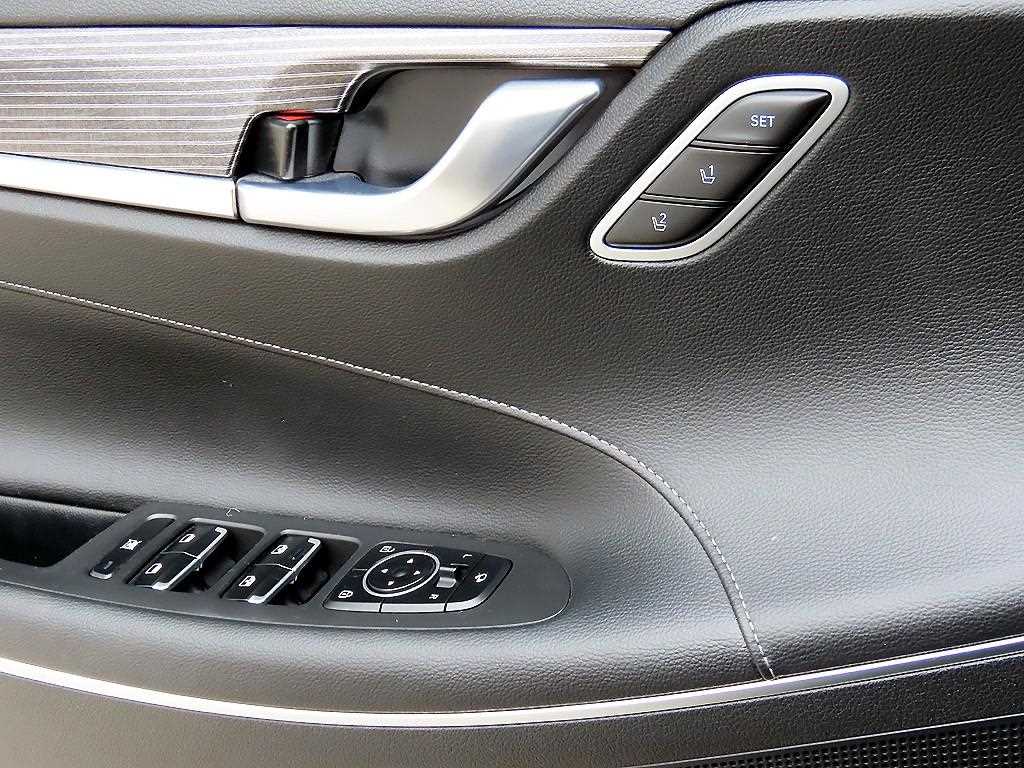 HYUNDAI Grandeur - Vista 11