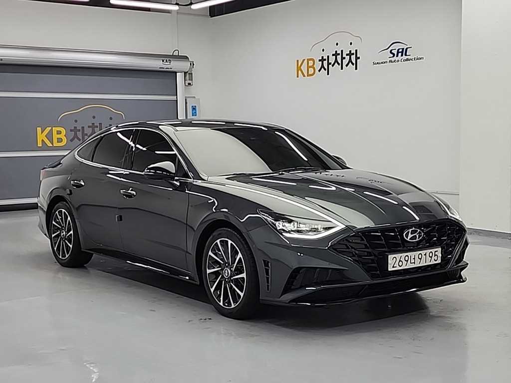 HYUNDAI Sonata - Vista 4