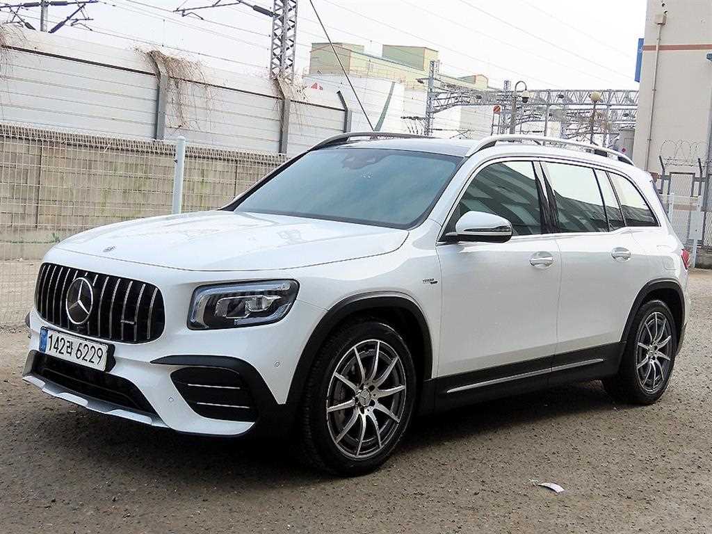 Mercedes Benz GLB Class - Vista 2