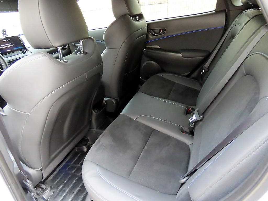 HYUNDAI Kona - Vista 6