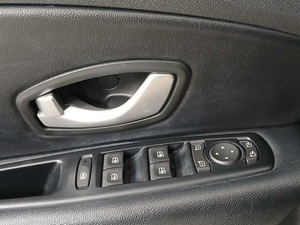 SAMSUNG SM3 - Vista 8