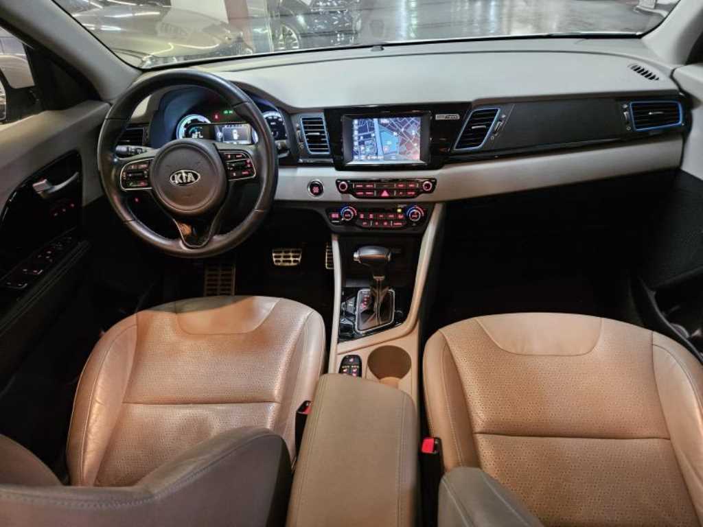 KIA Niro - Vista 12