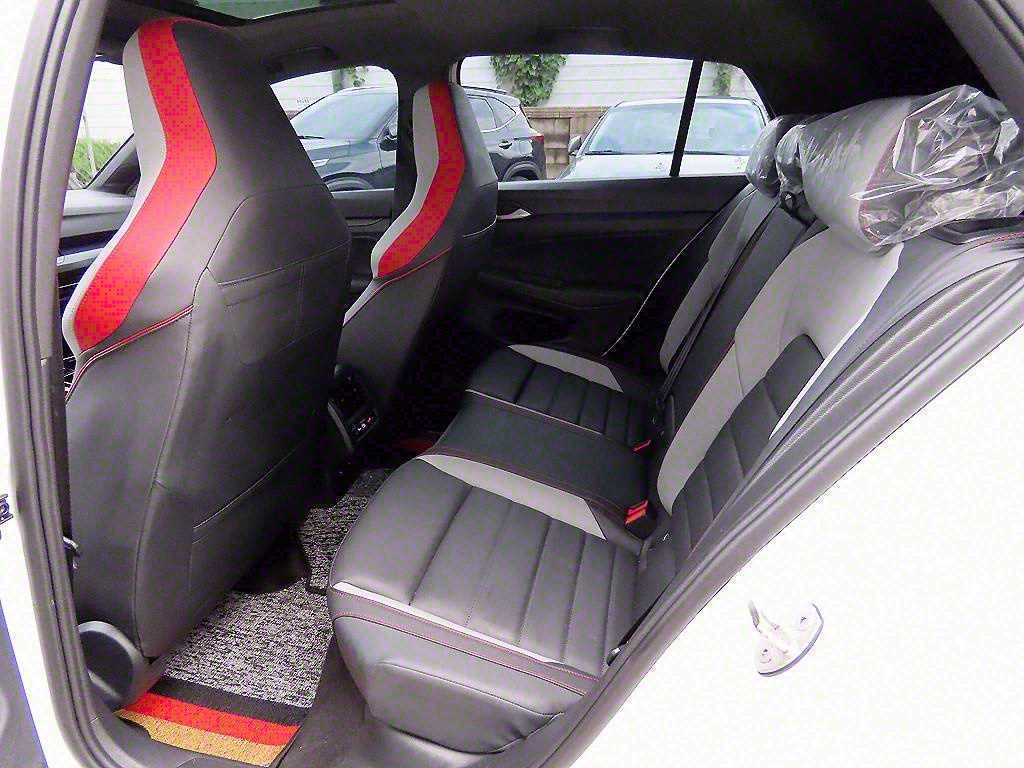 Volkswagen Golf - Vista 6