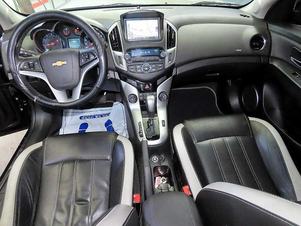 Chevrolet Cruise - Vista 10