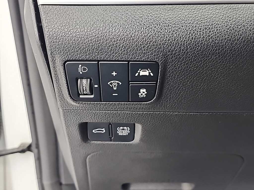 KIA K5 2023 Blanco - Importación desde Corea - HF Imports Iquique - Foto 17