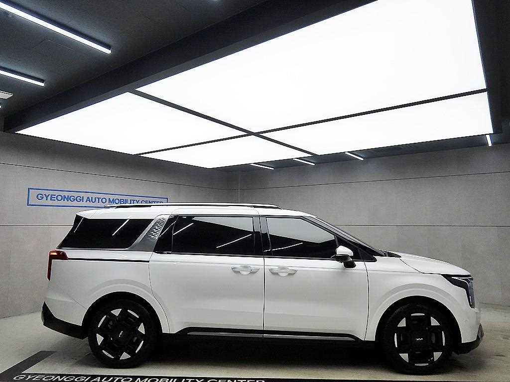 KIA Carnival - Vista 2