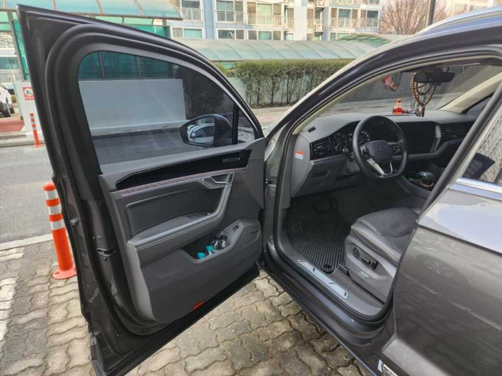 Volkswagen Touareg - Vista 11