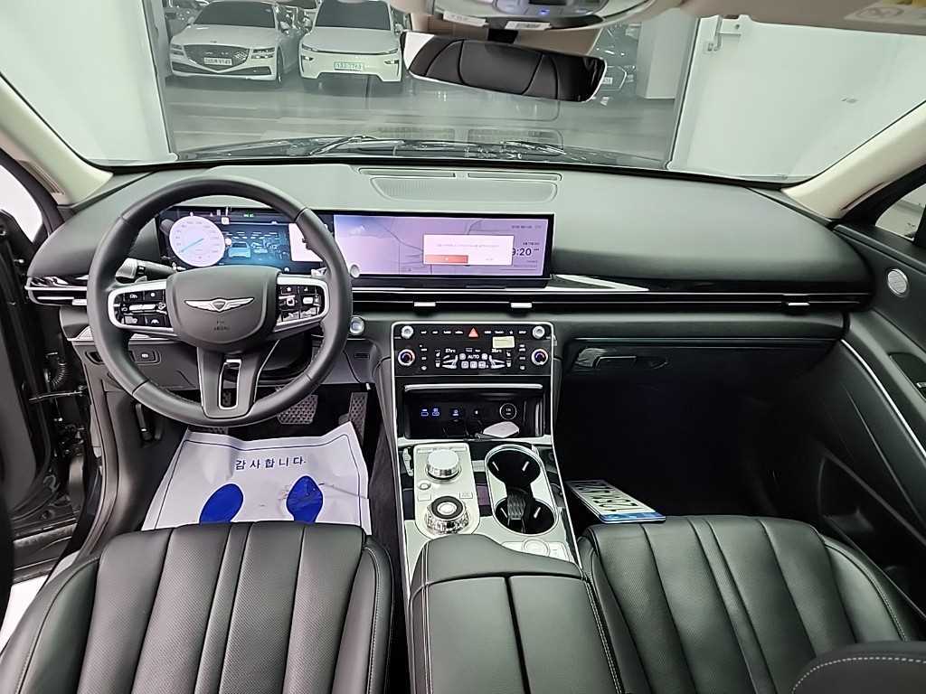 Genesis GV80 - Vista 7