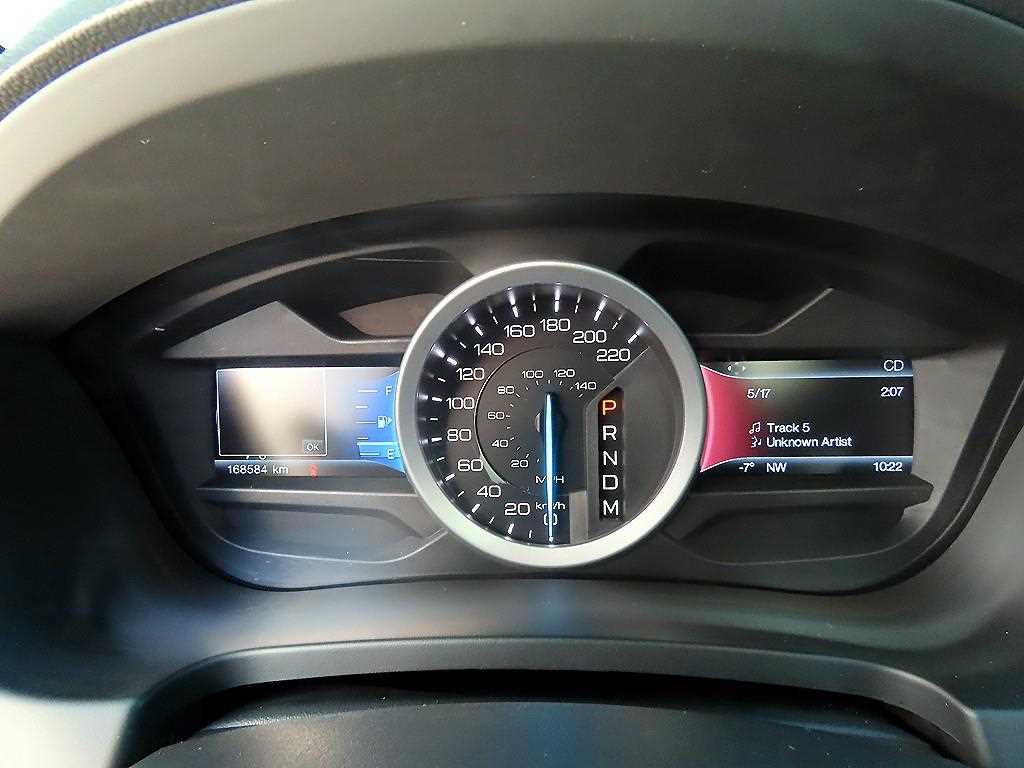 Ford Explorer - Vista 9