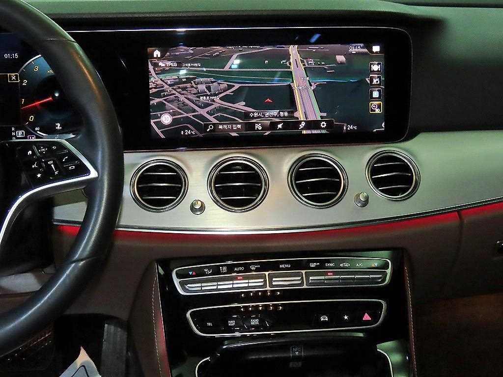 Mercedes Benz E class - Vista 11