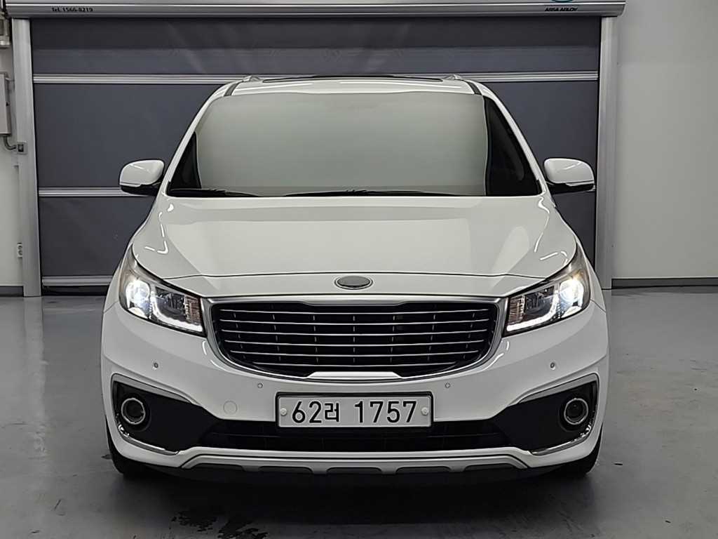 KIA Carnival - Vista 2