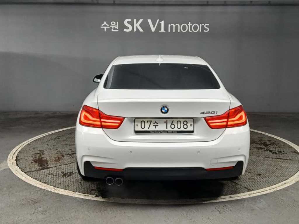 BMW 4 Series - Vista 5