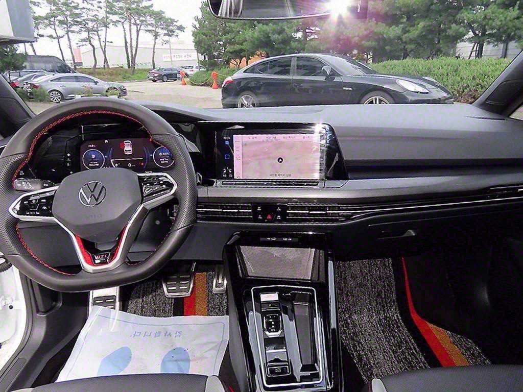 Volkswagen Golf - Vista 7