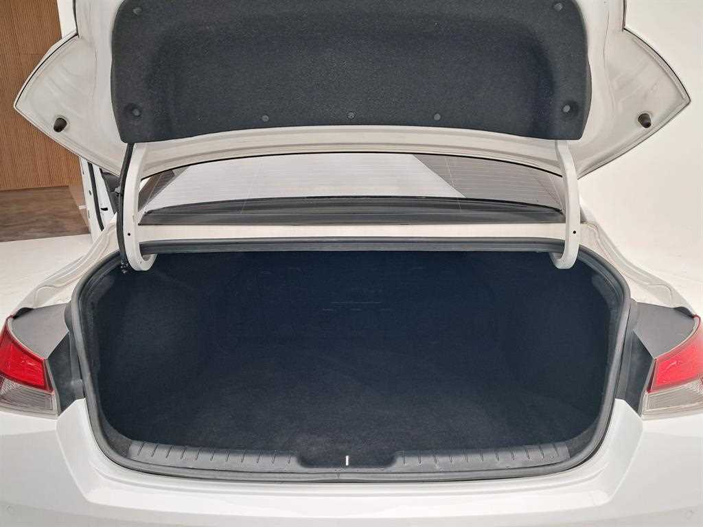 HYUNDAI Avante 2021 Blanco - Importación desde Corea - HF Imports Iquique - Foto 18