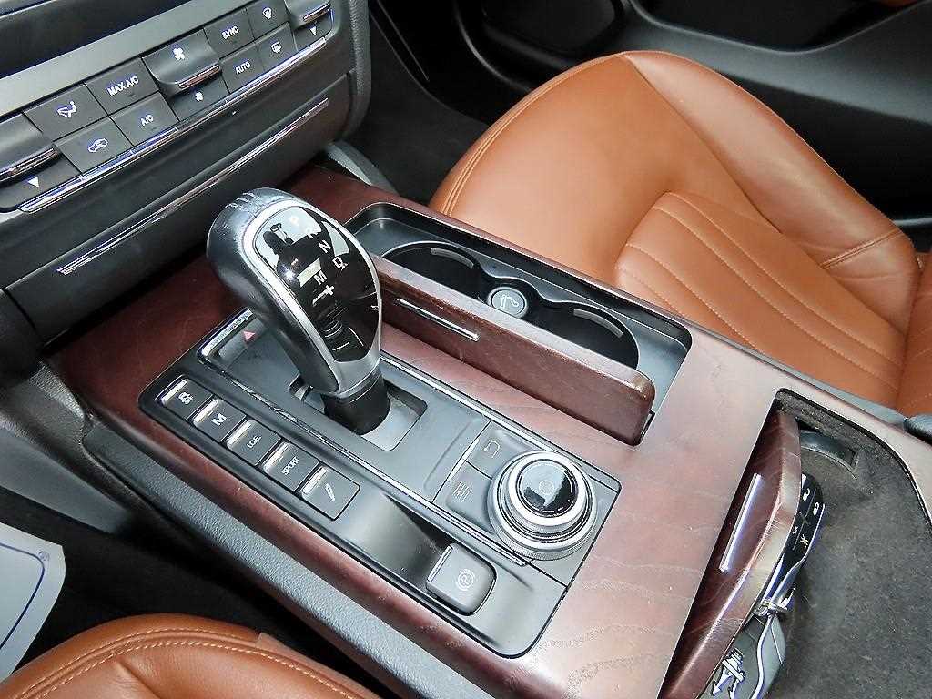 Maserati Ghibli - Vista 10