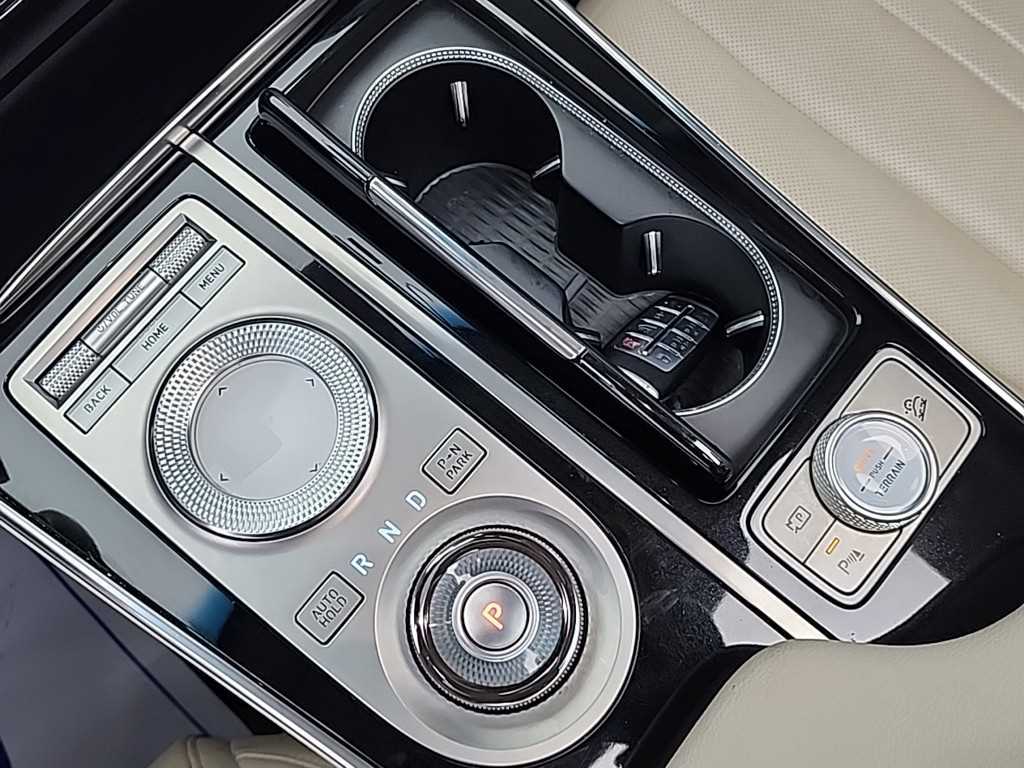 Genesis GV80 - Vista 8