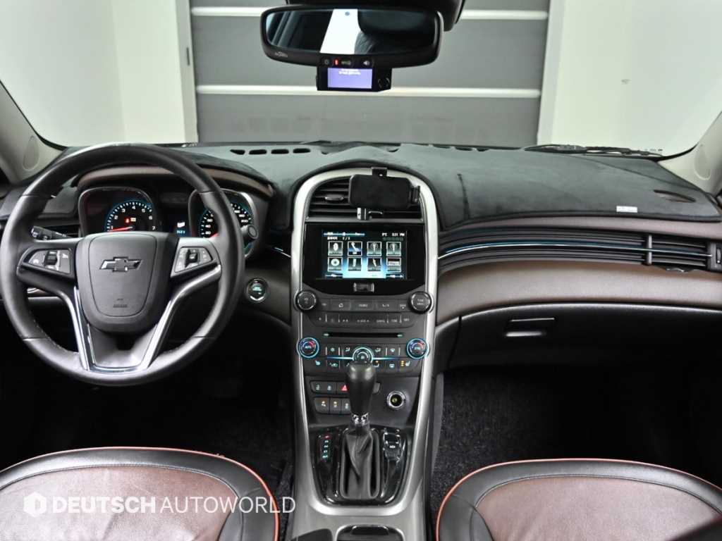 Chevrolet Malibu - Vista 7