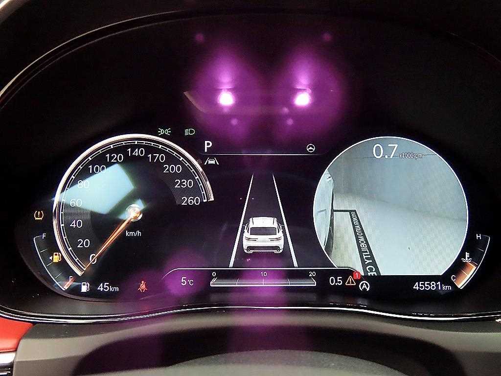 Genesis GV70 - Vista 8