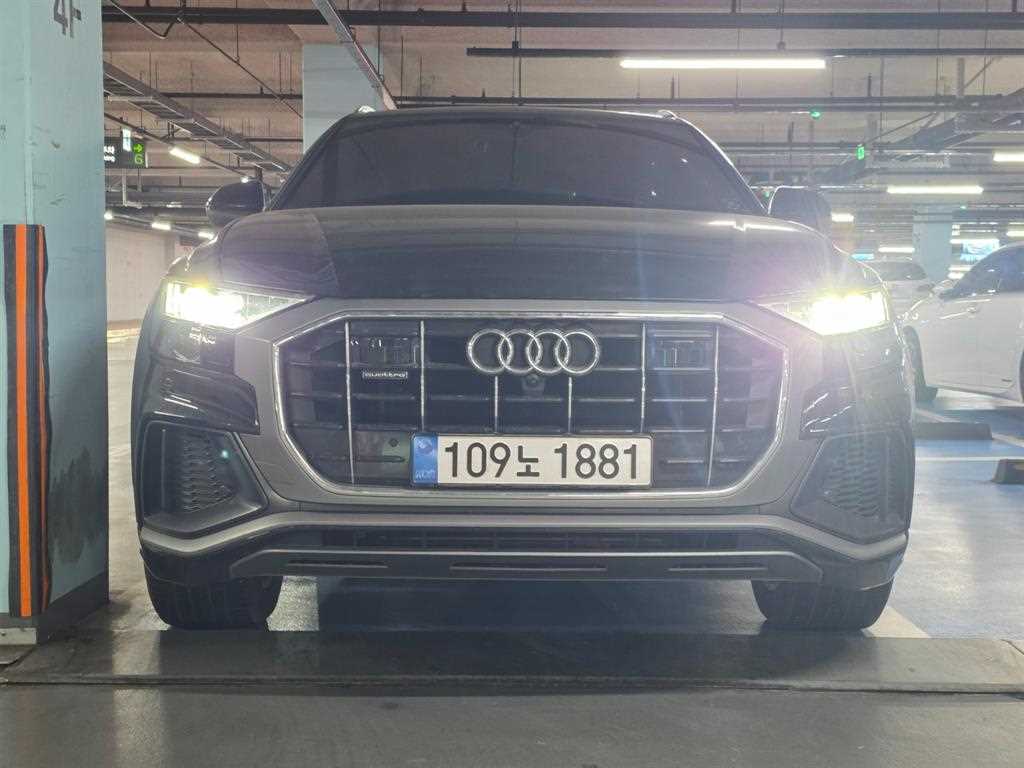 Audi Q8 - Vista 3