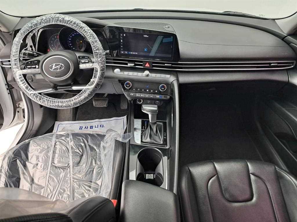 HYUNDAI Avante - Vista 6