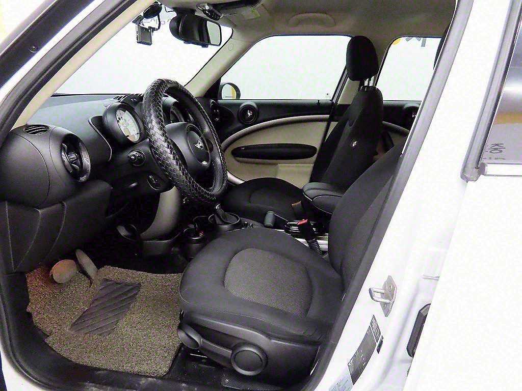 Mini Countryman - Vista 5