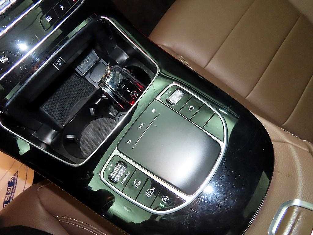 Mercedes Benz E class 2021 Negro - Importación desde Corea - HF Imports Iquique - Foto 13