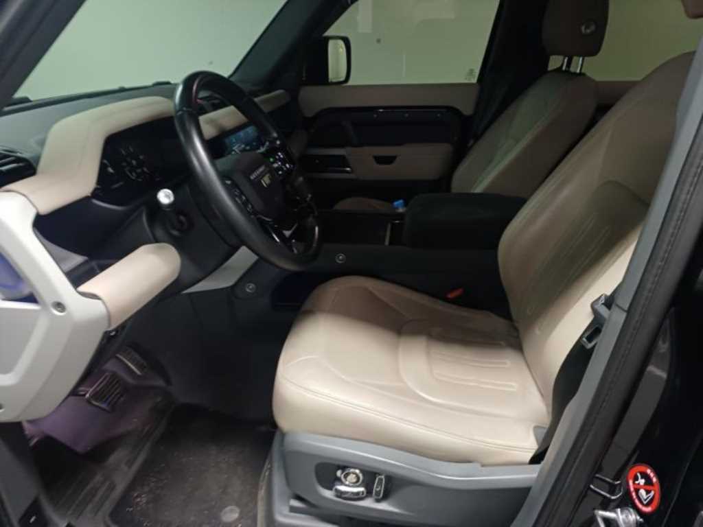 Land Rover Defender - Vista 5