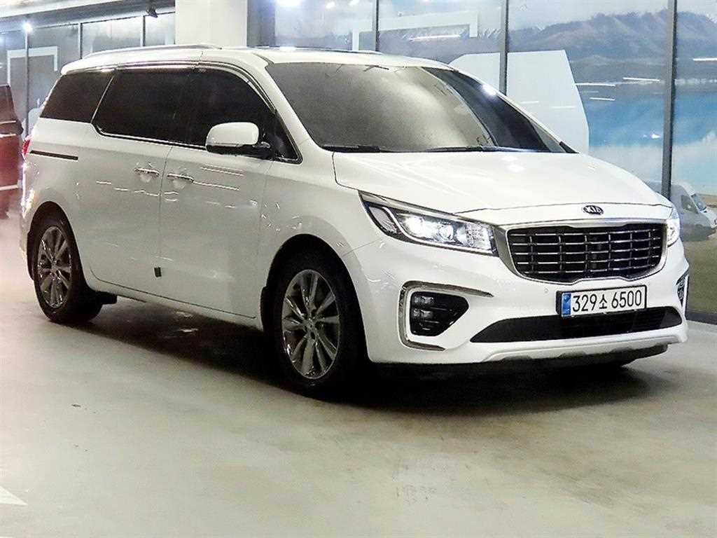 KIA Carnival 2019 Blanco - Importación desde Corea - HF Imports Iquique - Foto 1