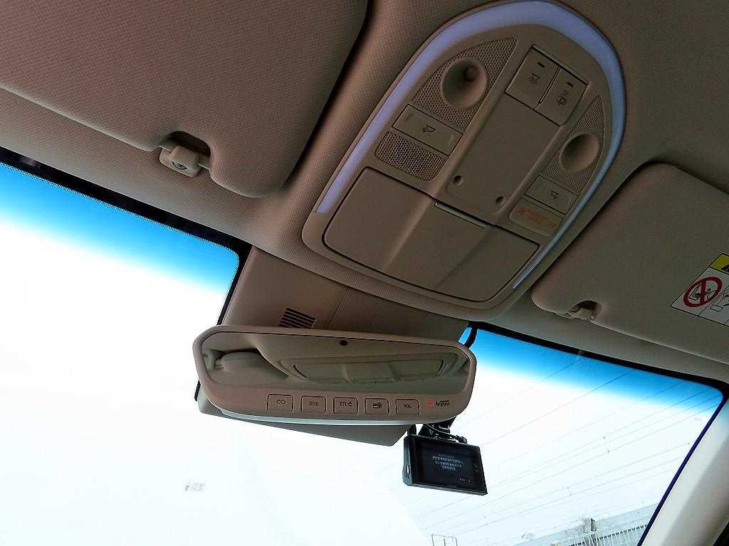 Genesis G70 2022 Blanco - Importación desde Corea - HF Imports Iquique - Foto 16