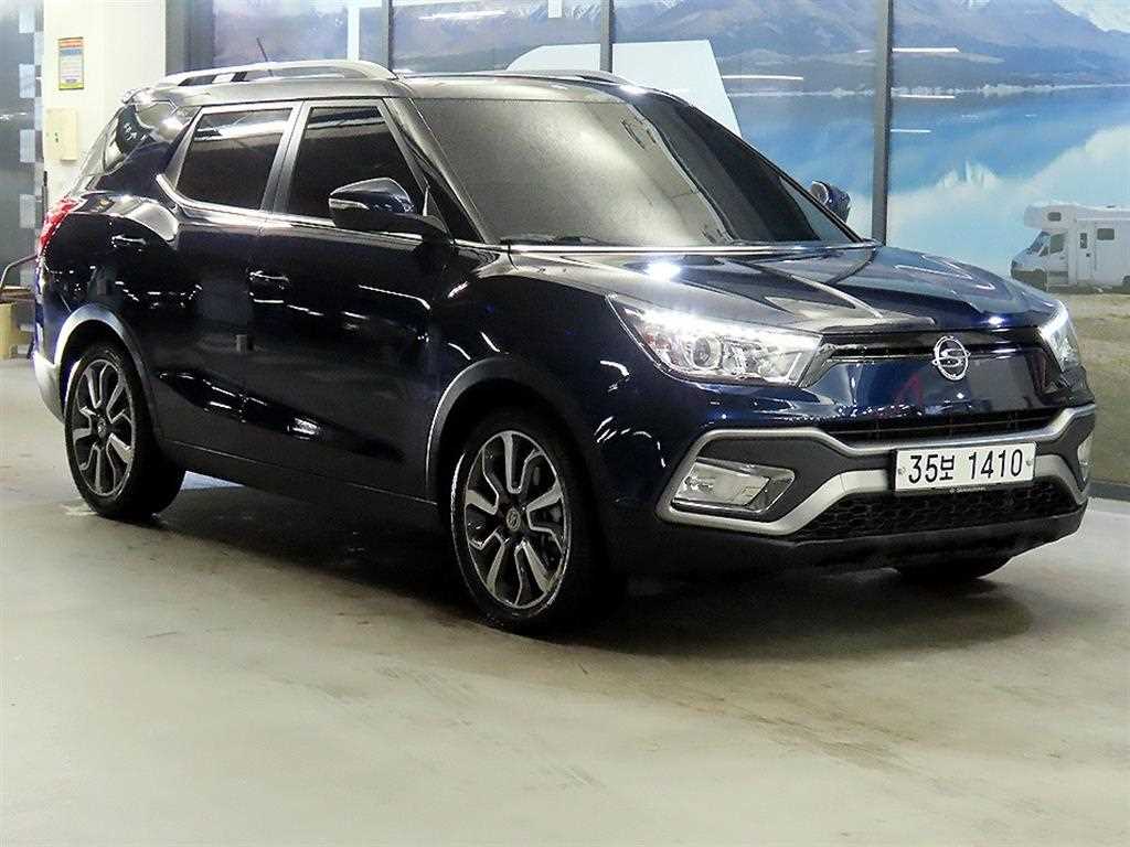 Ssangyong Tivoli 2019 Azul - Importación desde Corea - HF Imports Iquique - Foto 1