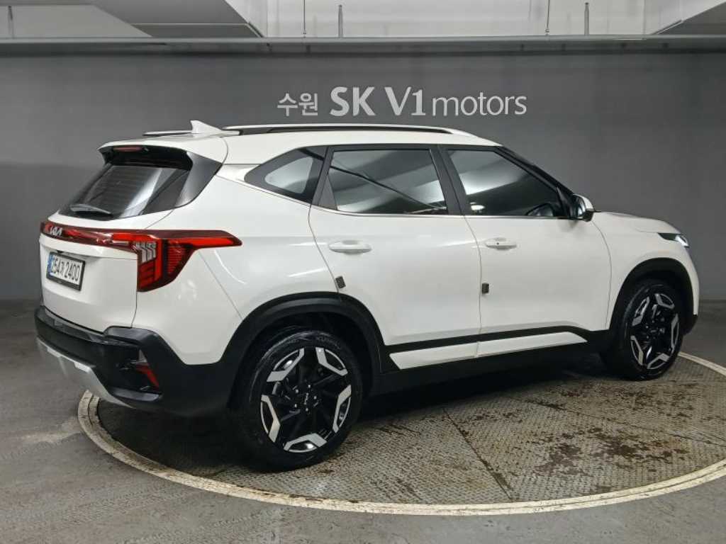 KIA Seltos - Vista 3