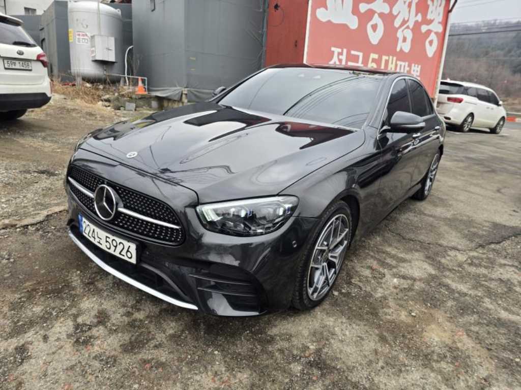 Mercedes Benz E class - Vista 2