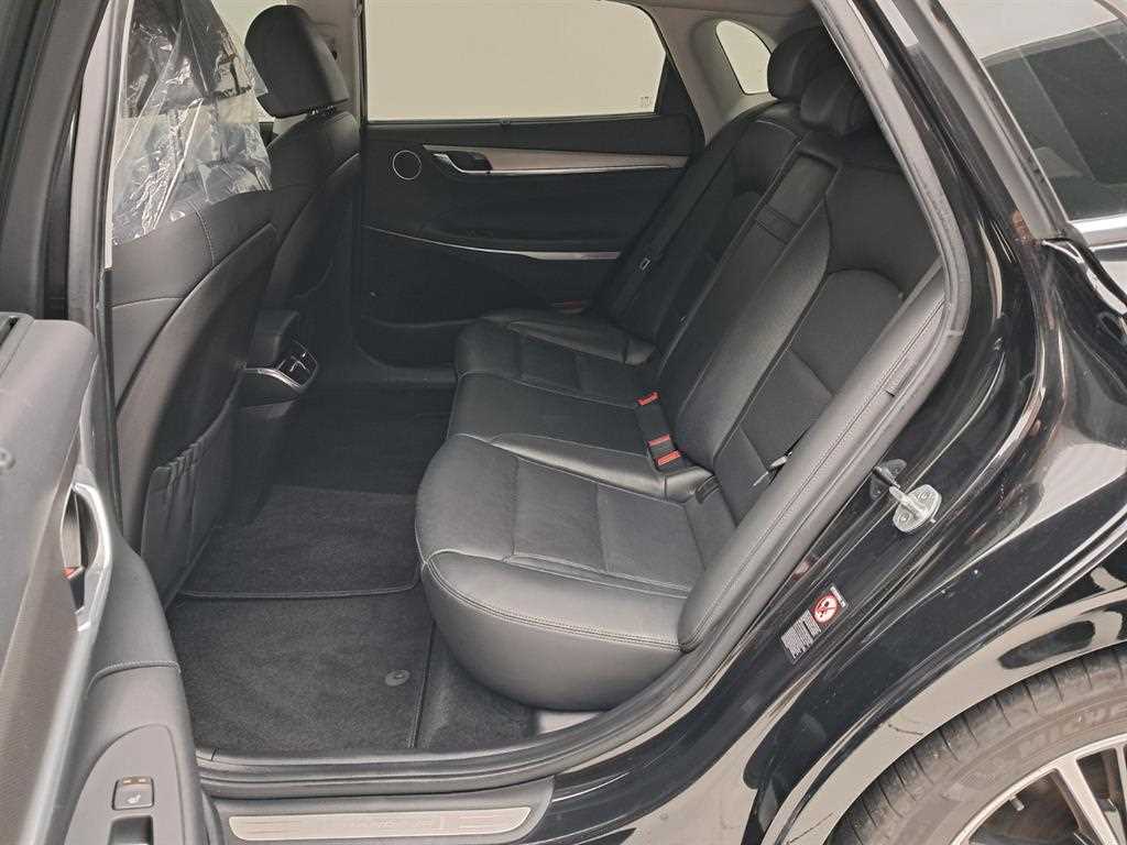 HYUNDAI Grandeur - Vista 12