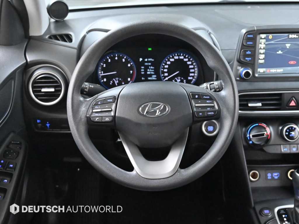 HYUNDAI Kona - Vista 12