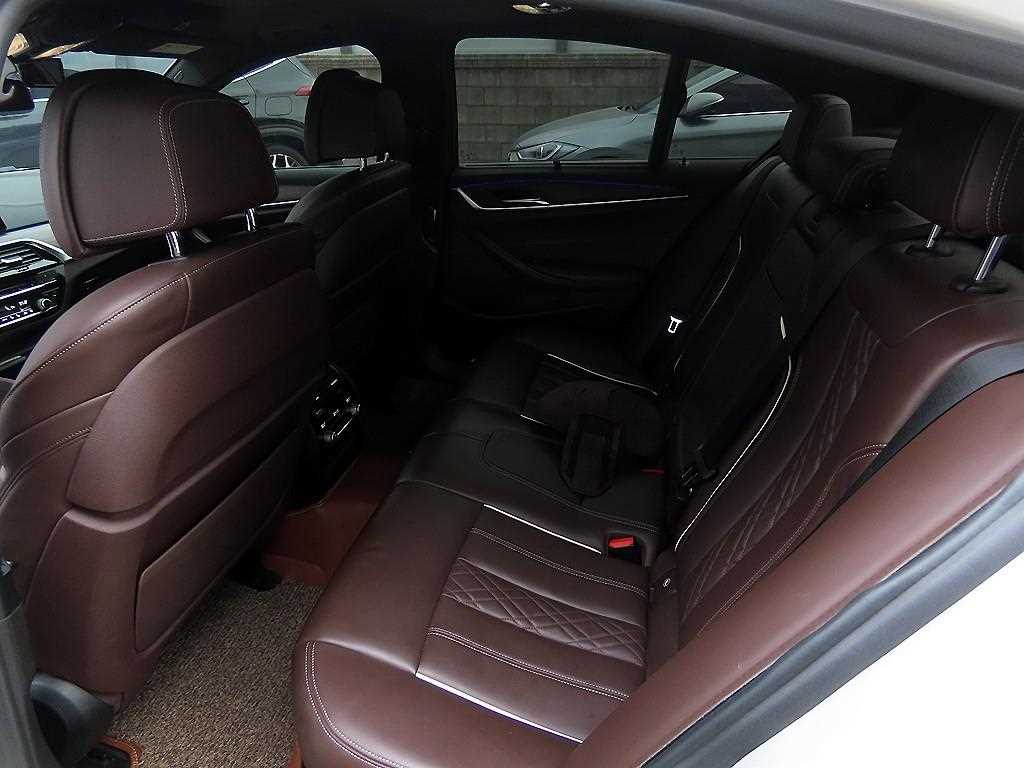 BMW 5 Series - Vista 6