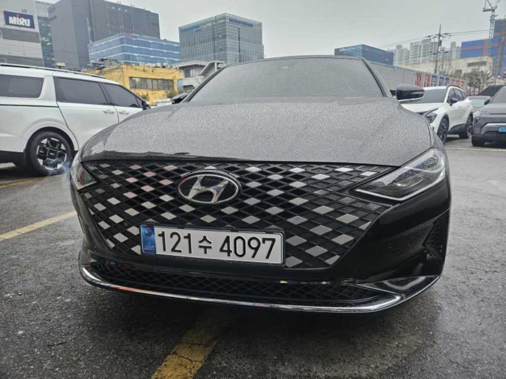 HYUNDAI Grandeur - Vista 4
