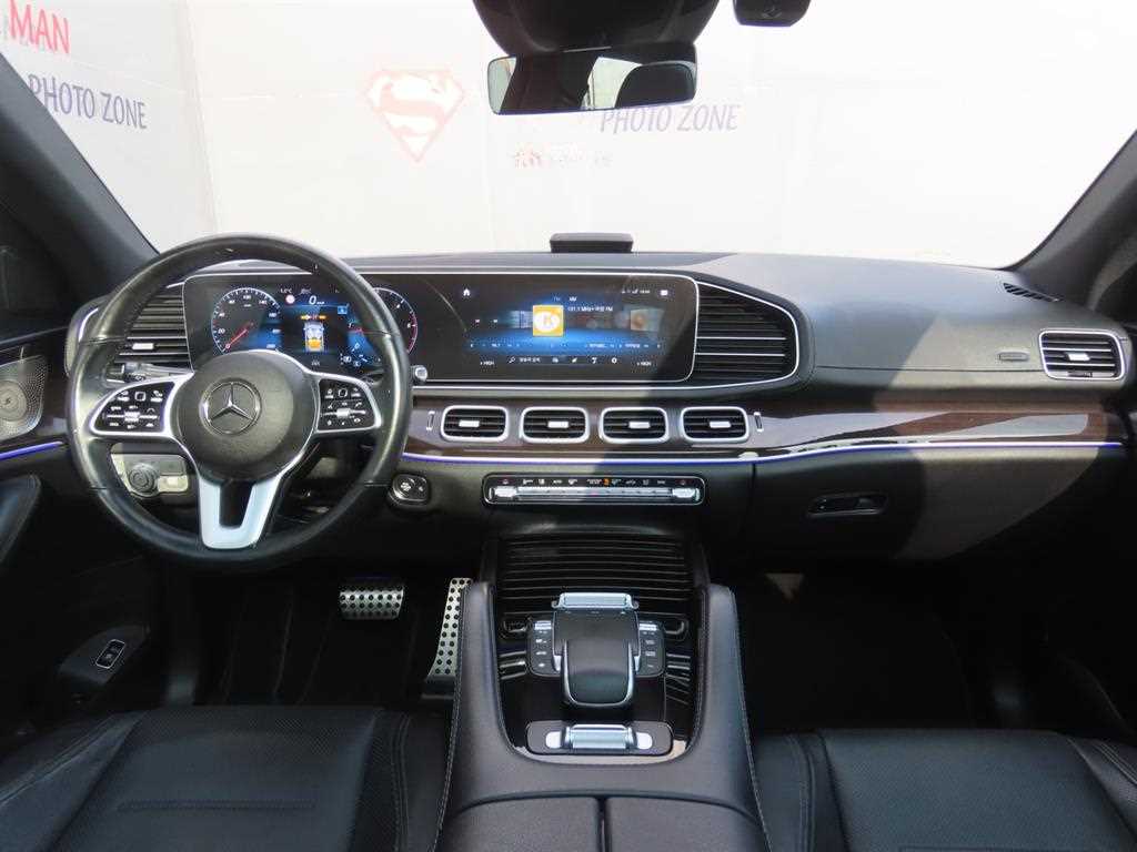 Mercedes Benz GLE Class - Vista 7