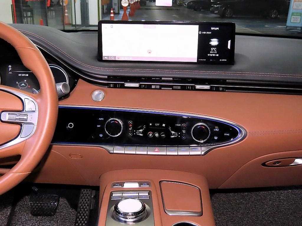 Genesis GV70 - Vista 11