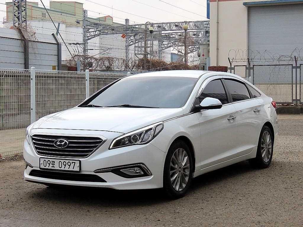 HYUNDAI Sonata - Vista 2